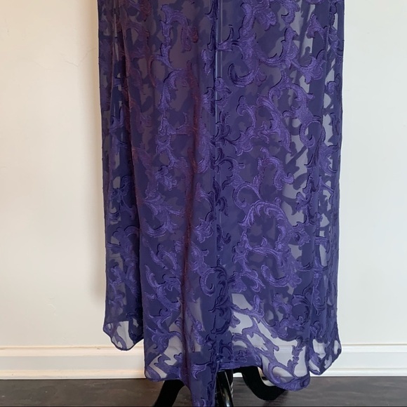 Victoria’s Secret vintage purple robe and matching nightgown - Picture 9 of 16